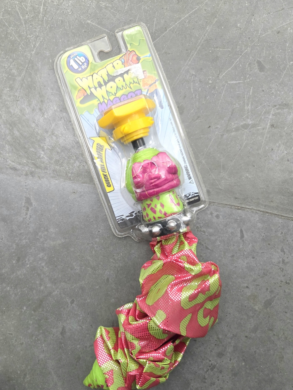 Water Worm Maggot Squirting Toy - Pink & Green